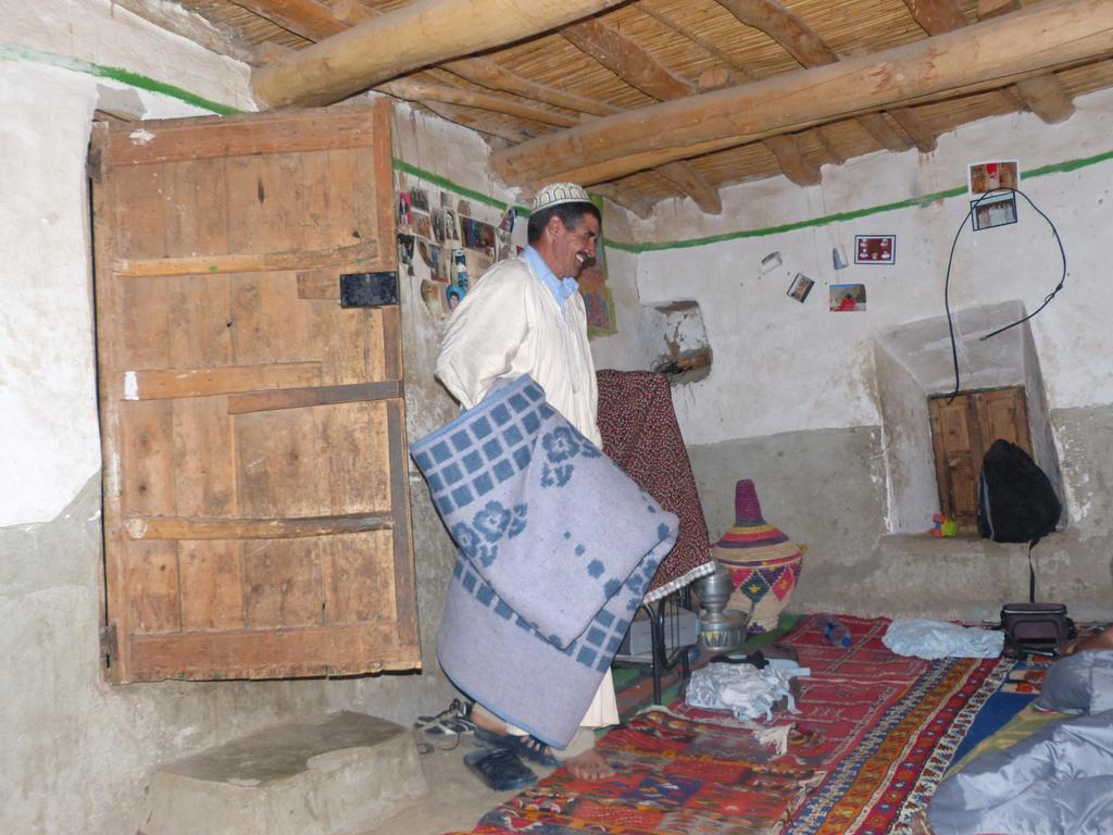 Maison D'Hotes Chez Souad ตาลิอูอิน ภายนอก รูปภาพ