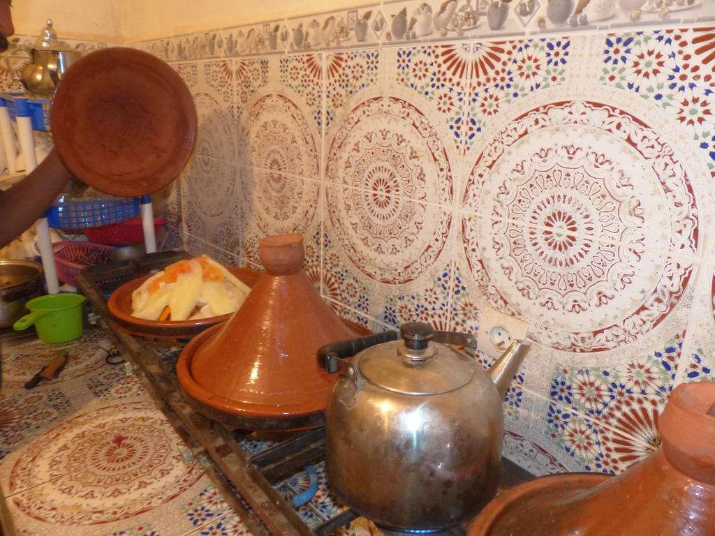 Maison D'Hotes Chez Souad ตาลิอูอิน ภายนอก รูปภาพ
